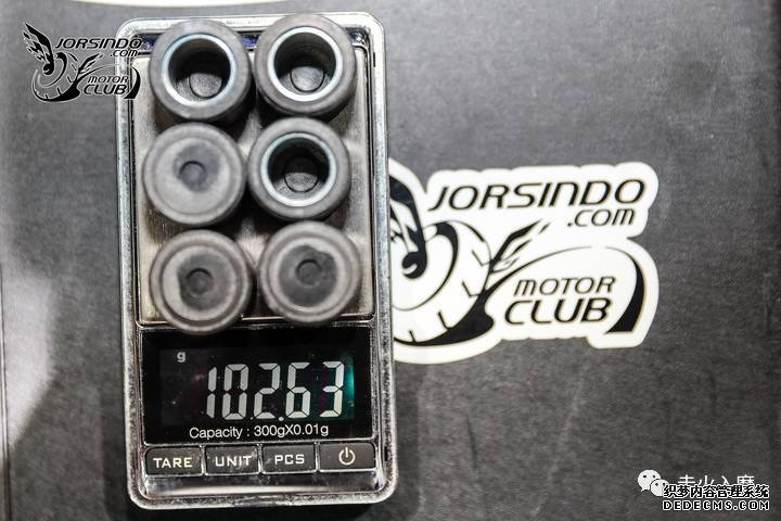 别人家的踏板——YAMAHA XMAX 300细节拆解分享