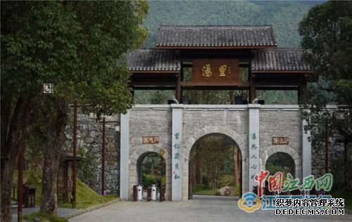 《天真派三国页游》在中国·汤里火热拍摄中