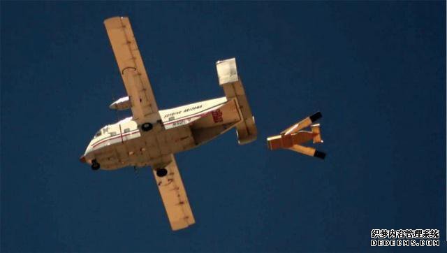 美国新型无人运输机,“三热门网页游戏私服合板”货箱长翅膀,为新开页游私服特别定制