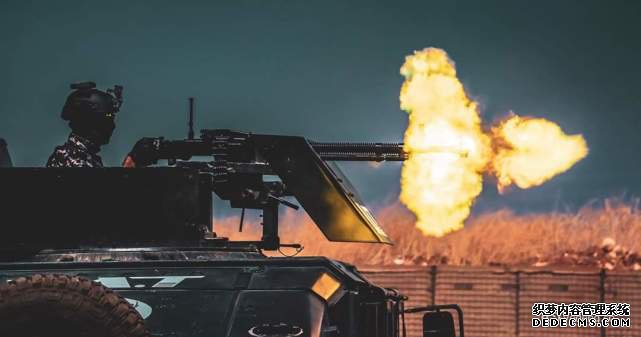 美国提供大量装备,库尔德变态页游武装炫耀一新开页游私服,战力不容小觑