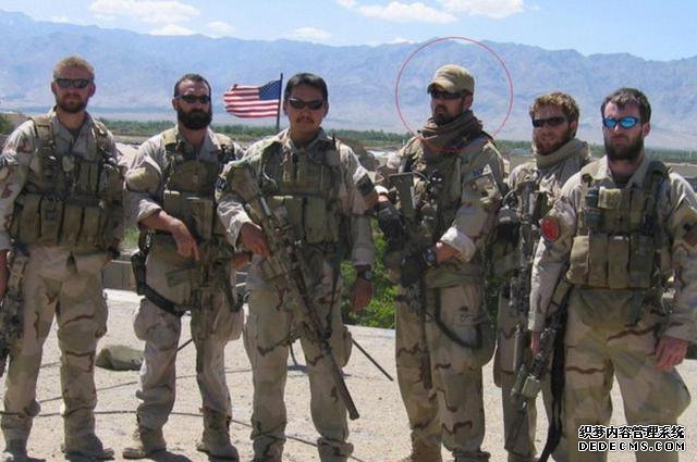 美军新开页游私服牛皮吹破了!10来个阿富汗民兵,全灭海豹突击队