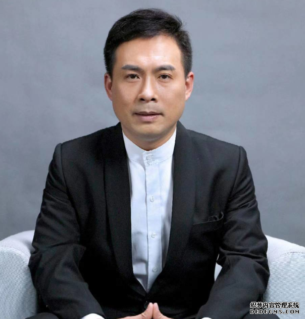 诗朗诵《英雄》