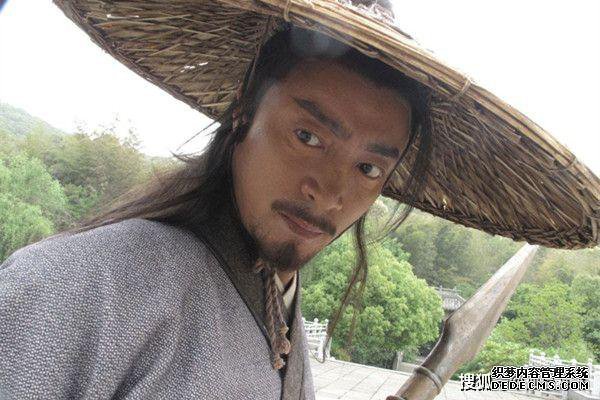 宋军八十万禁军金枪班的教头徐宁的尴尬:惨败于女将之手 与耐玩网页游戏