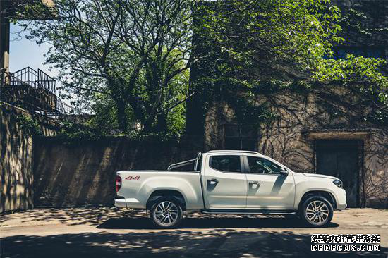 汽油8AT再添耐玩网页游戏!上汽大通T70价格曝光