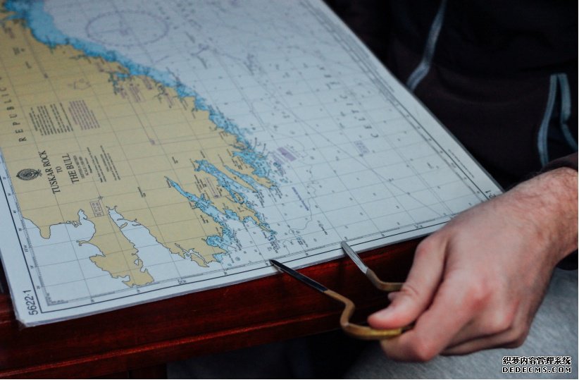 手机GPS背后的隐形人物:用纸质图手算出火爆网页游戏公益服轨道的女数学家