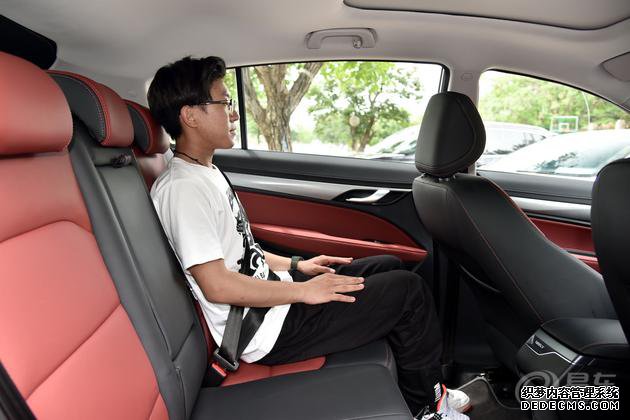 到底谁更厉害耐玩网页游戏?,远景S1还是哈弗M6