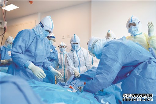 湖南“新开页游私服”鏖战记