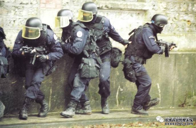 世界十大顶级新开页游私服,这些才是兵王!