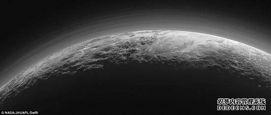 火爆网页游戏公益服的日落:表面地形与地球十分相似(图)