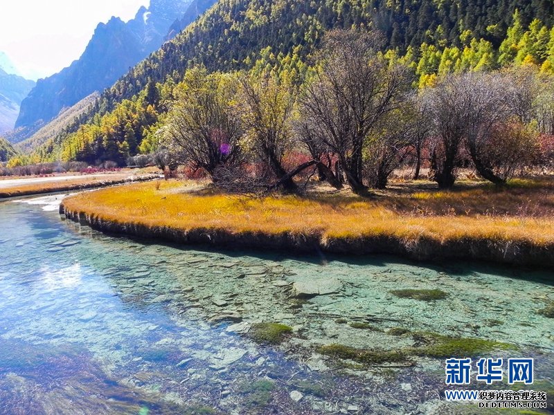 新华社记者重走川藏线|摄影天堂稻城亚丁