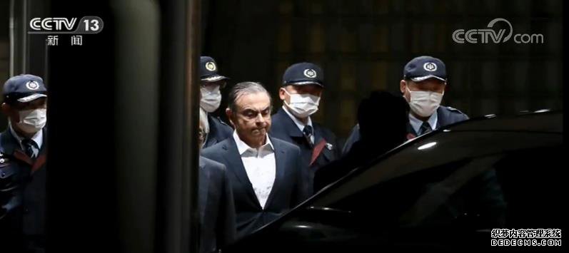 大黑箱子助力戈恩出逃未安检 美新开页游私服成员策划逃跑剧