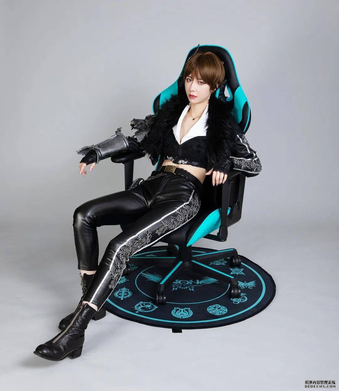 DXRACER X 传奇页游限定联名定制款