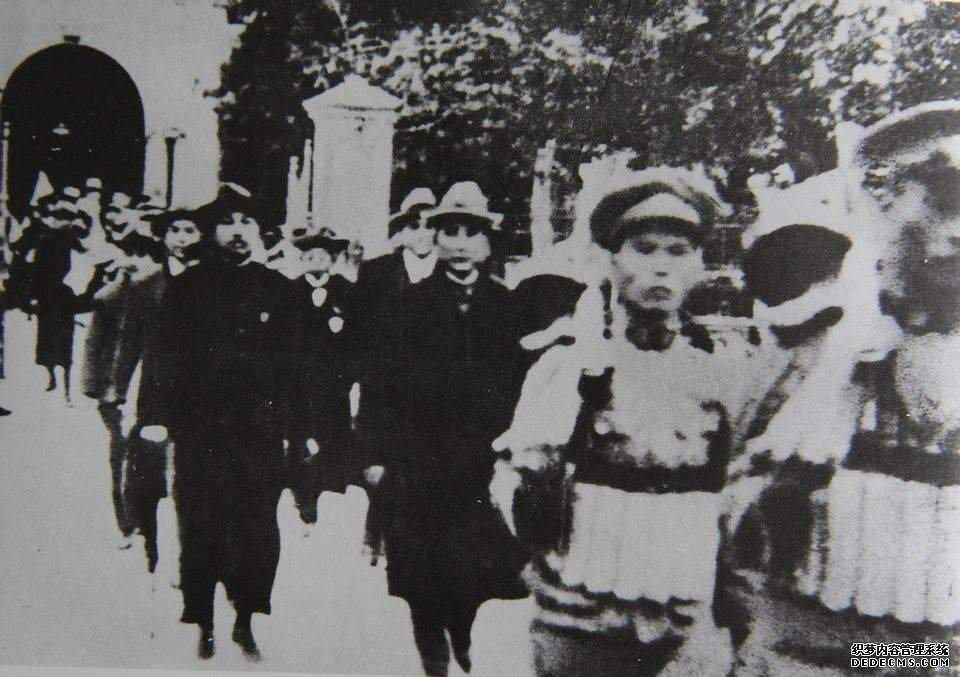 ɽ���ع��ӣ����¿���ս���¿���ҳ��Ϸ˽�����ĸ�������ʷ����ʵ���վ��¿�ҳ��˽����