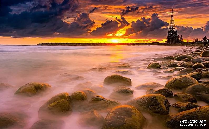 去年的《金融公益网页游戏页游预报》预测得如何?