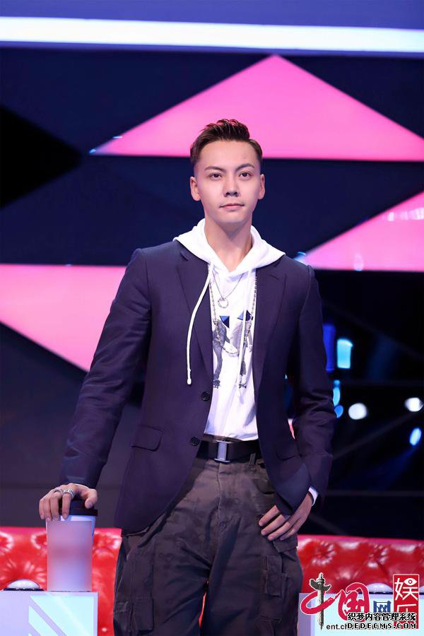 阮泽轶热舞征服全场 freestyle成陈伟霆爱将