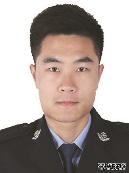 �����ݺ��ˡ� ���º�ѡ�˹�ʾ