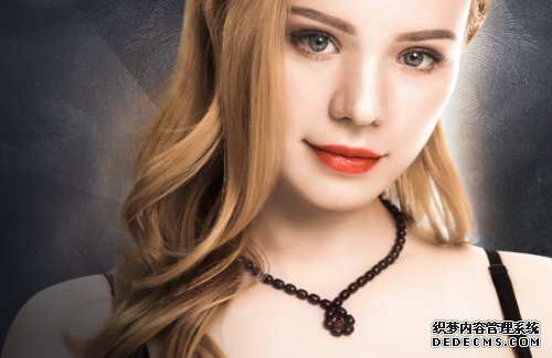 精致女人脖上的风景线——慈华臻品公益网页游戏臻宝慈华石