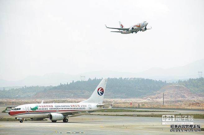 春节加班机受阻返台陷逋 大陆温情让台胞倍感暖心