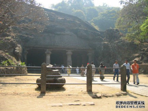 孟买的景观:在殖民和自由间交锋的建筑