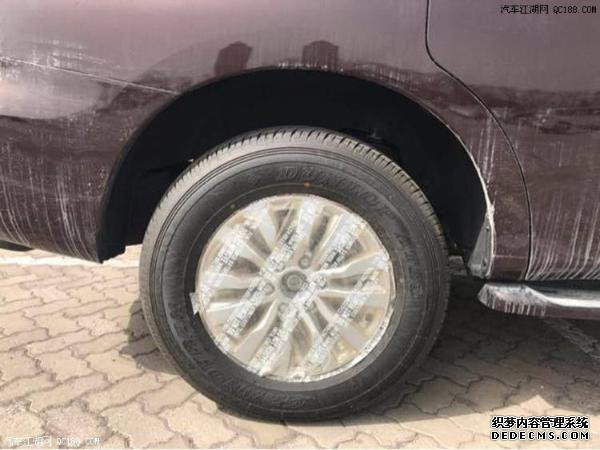 进口18款日产途乐Y62搭载4.0LV6引擎解读